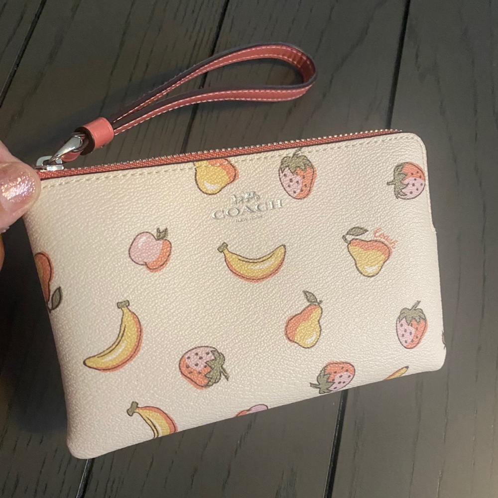 Coach CORNER ZIP WRISTLET WITH MIXED FRUIT PRINT